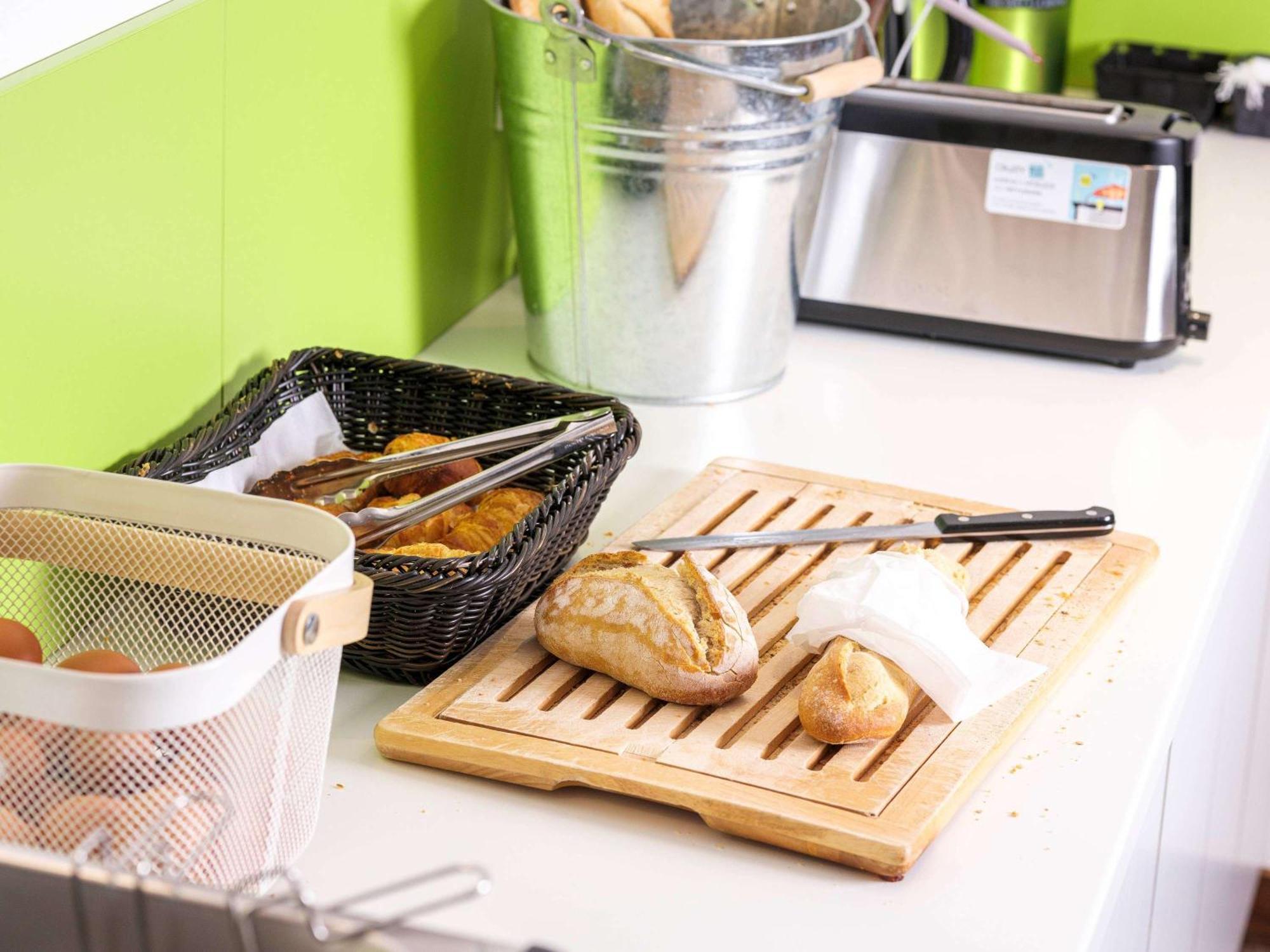 Hotel Ibis Styles Sarrebourg Esterno foto